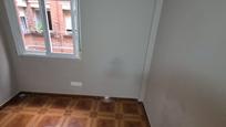 Bedroom of Flat for sale in  Madrid Capital