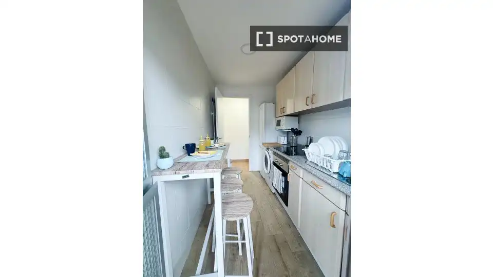 Exterior view of Flat for share in Getafe  with Air Conditioner, Terrace and Furnished