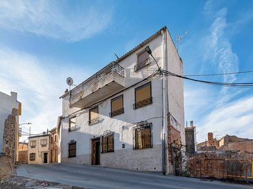 Adossat amb balcó en venda a Peñuelas