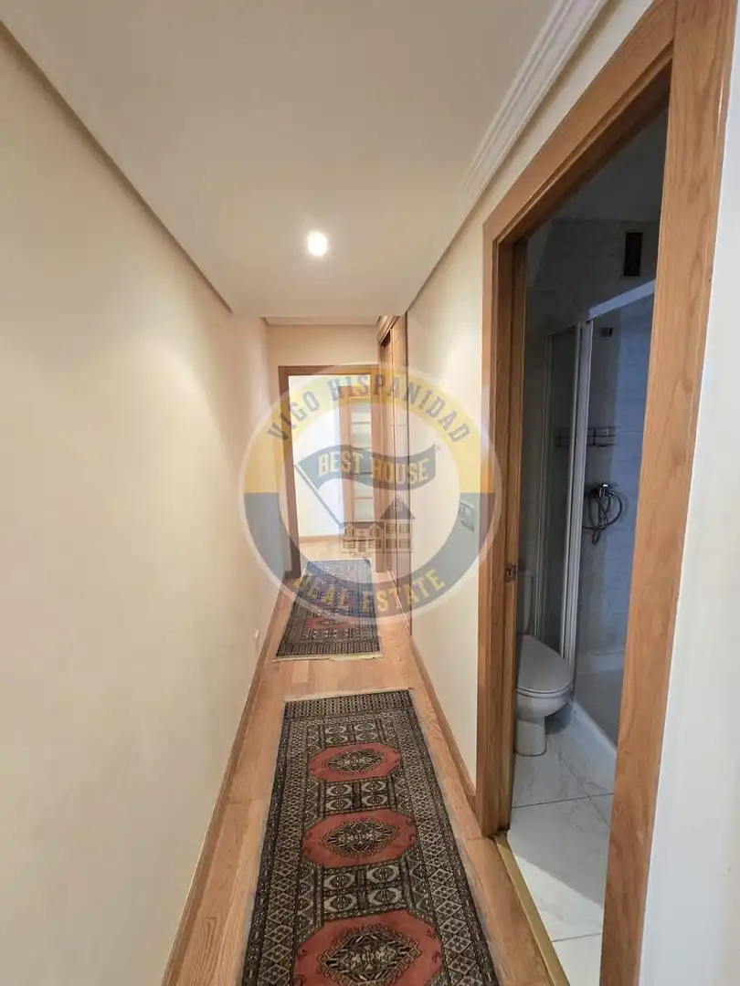 Wohnung zur Miete in Vigo  mit Heizung, Parkett und Möbliert