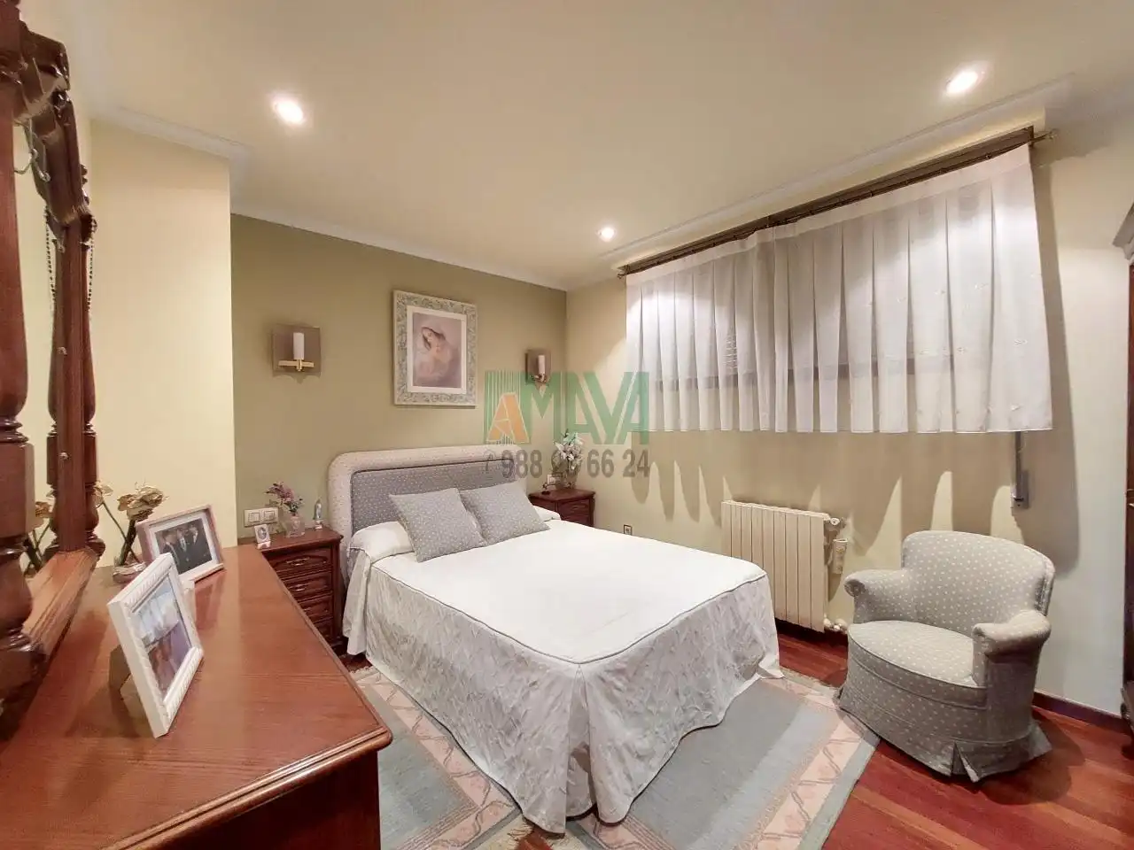 Habitación de Casa adosada en venta en Ourense Capital  con Calefacción
