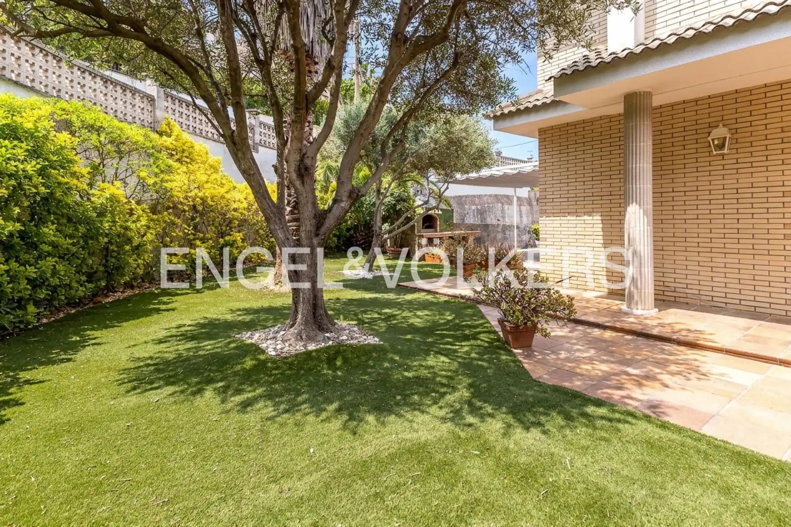 Exterior view of Houses for sale in Sant Cebrià de Vallalta  with Heating, Private garden and Balcony