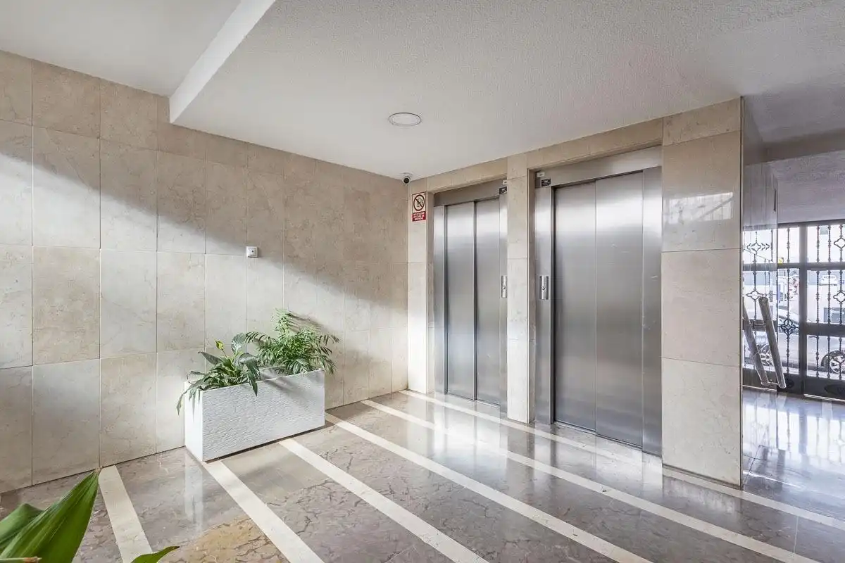 Flat with terrace to rent in Chana, imagen 23