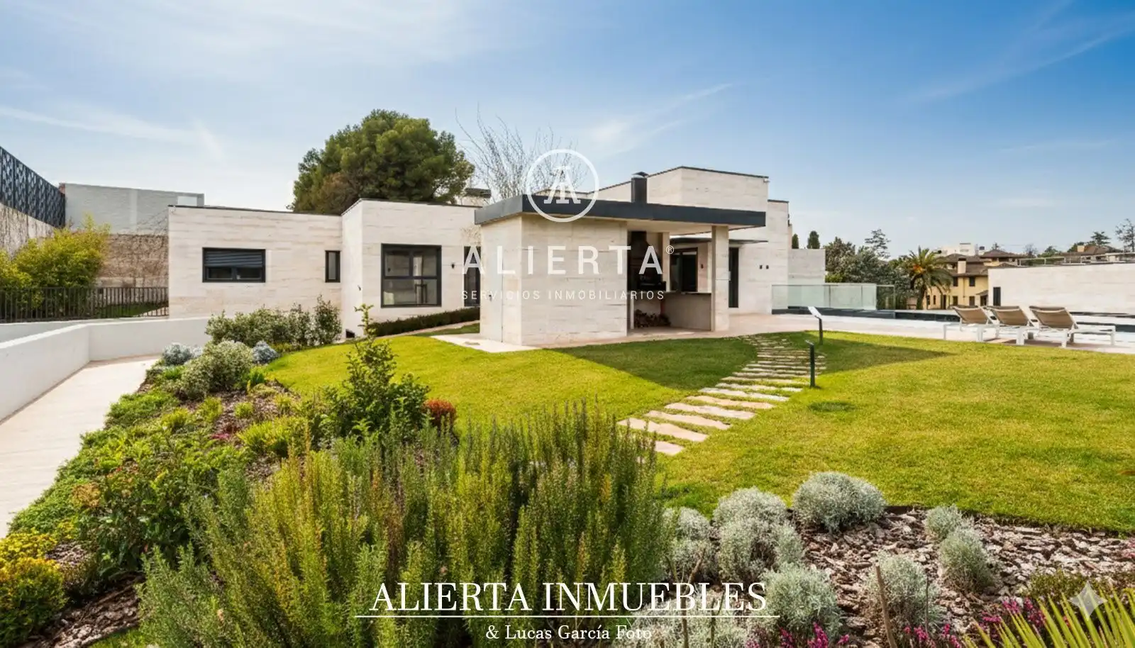 Vista exterior de Casa o chalet en venta en Zaragoza con Aire acondicionado, Calefacción y Trastero
