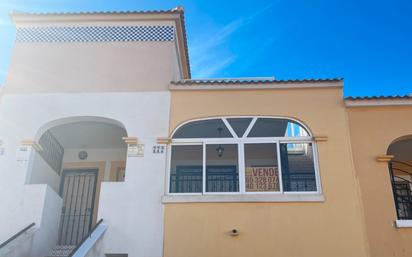 Vista exterior de Apartament en venda en Torrevieja amb Aire condicionat, Calefacció i Terrassa