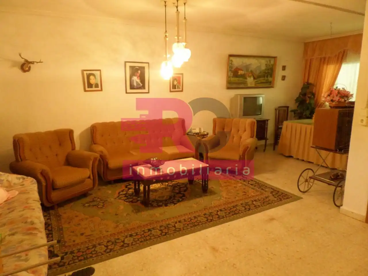 Sala de estar de Casa o chalet en venta en Castellanos de Villiquera con Calefacción, Jardín privado y Piscina