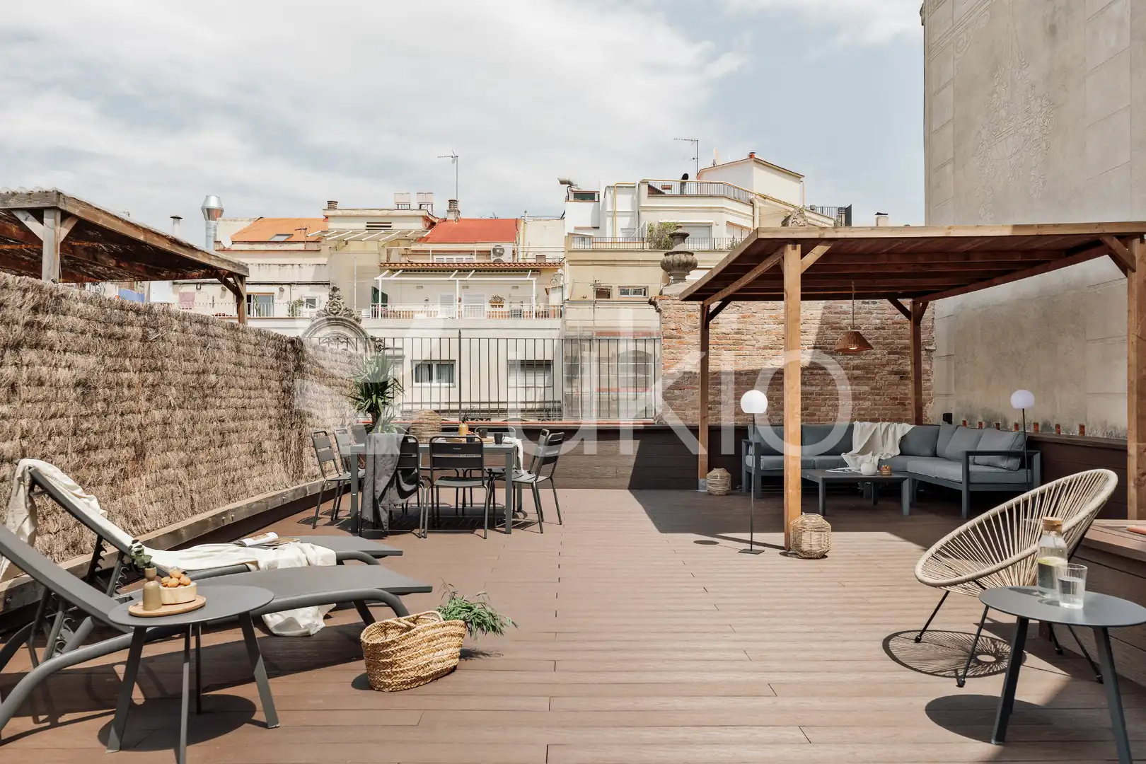 Mini appartamento con terrazza in affitto a Carrer d'Enric Granados, imagen 25