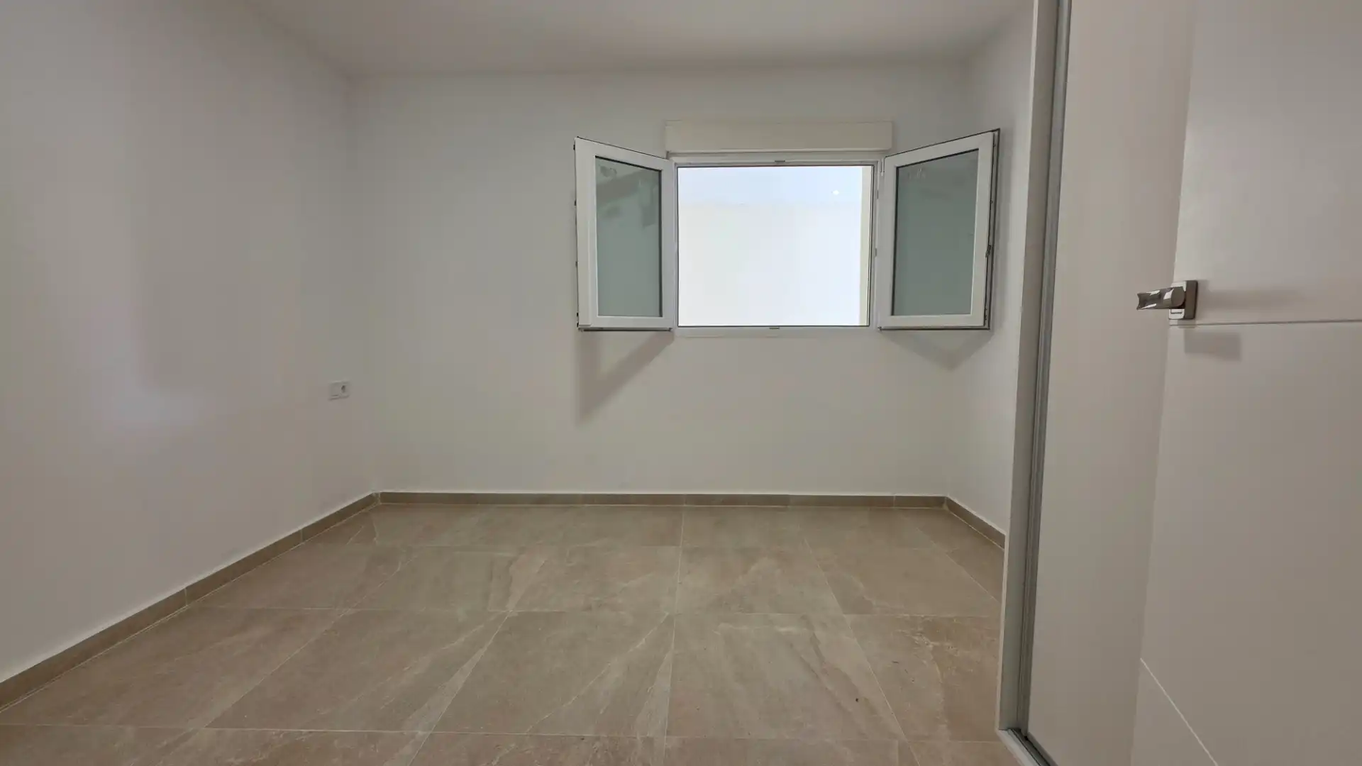 Bedroom of Houses for sale in Almoster  with Air Conditioner, Heating and Private garden