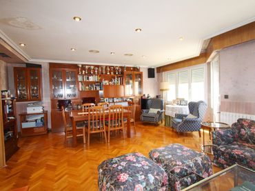 Duplex con balcone in vendita a Feria