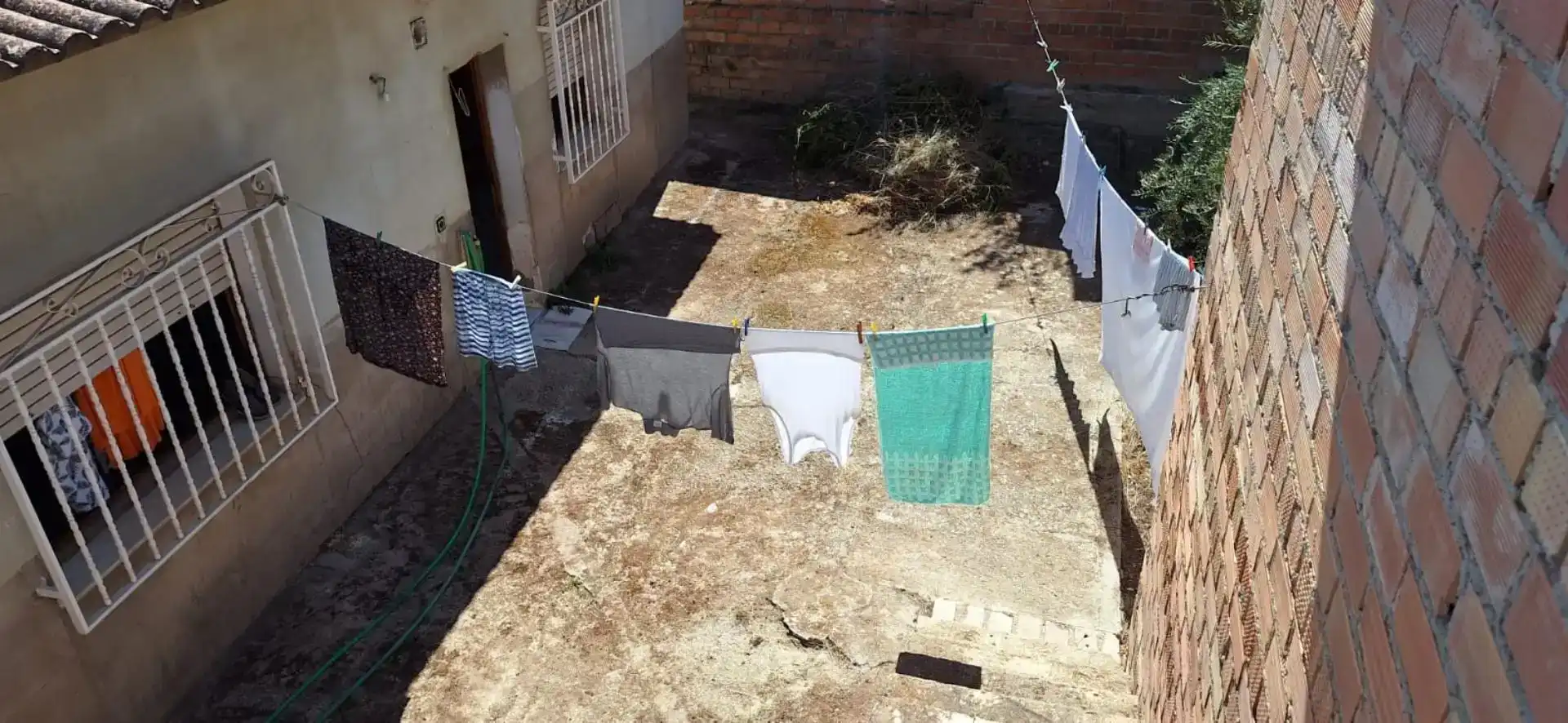 Jardín de Piso en venta en Fuente-Tójar con Jardín privado, Trastero y Amueblado