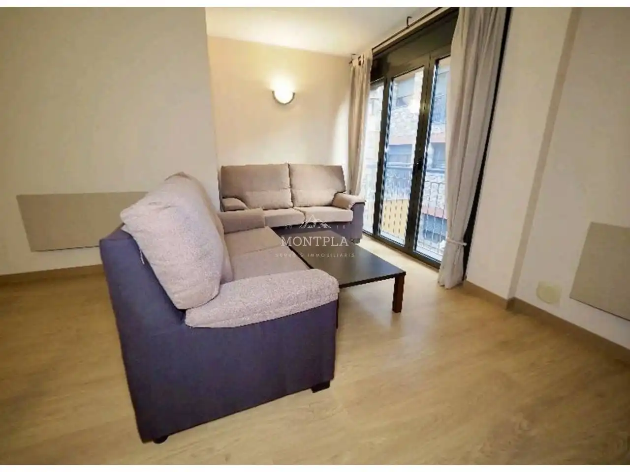 Wohnzimmer von Wohnung zur Miete in Canillo mit Heizung, Parkett und Abstellraum