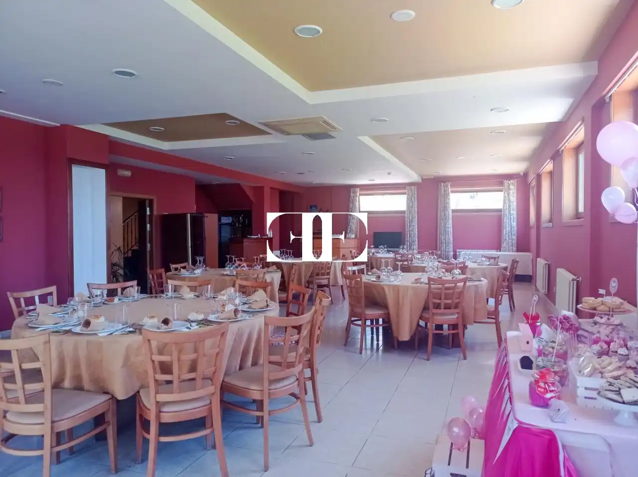 Buildings for sale in Oia