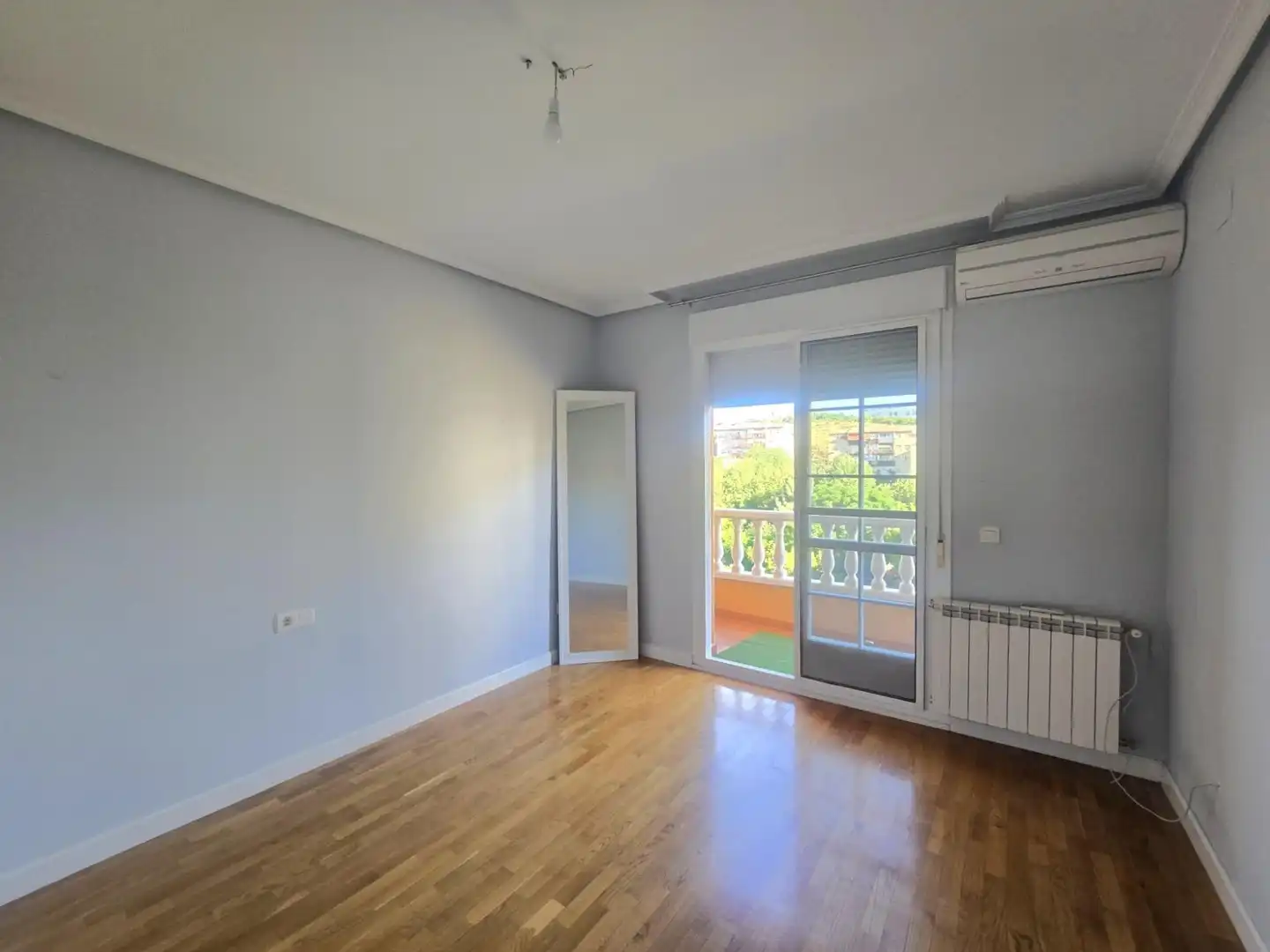 Bedroom of Detached homes for rent in Plasencia  with Air Conditioner, Heating and Private garden