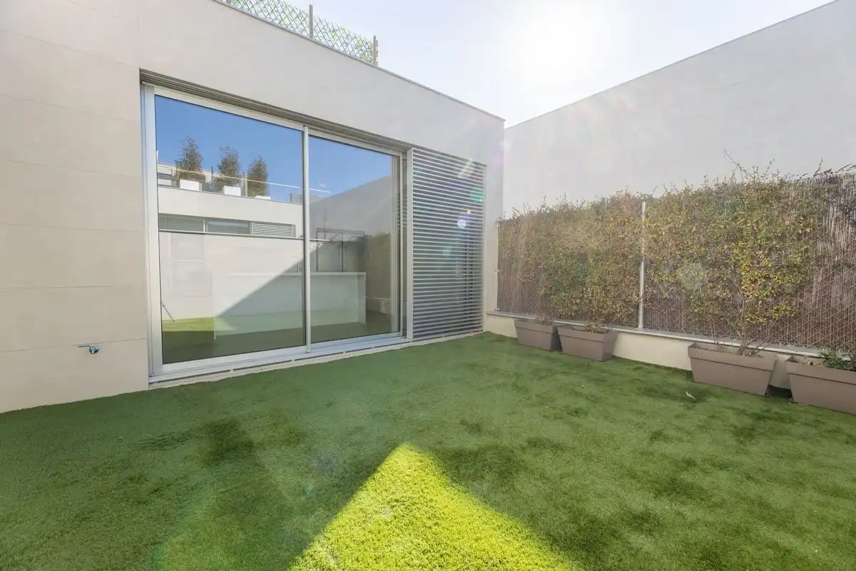 Terraced house with terrace for sale in Calle del Camino Ancho, imagen 16