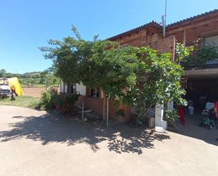 Vista exterior de Casa o xalet en venda en Anguiano amb Calefacció, Jardí privat i Terrassa