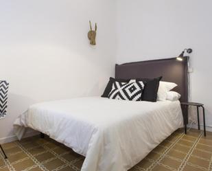 Bedroom of Apartment to rent in  Barcelona Capital  with Furnished, Oven and Internet