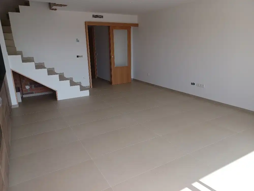 Casa adosada en venta en Cantallops con Aire acondicionado, Calefacción y Jardín privado