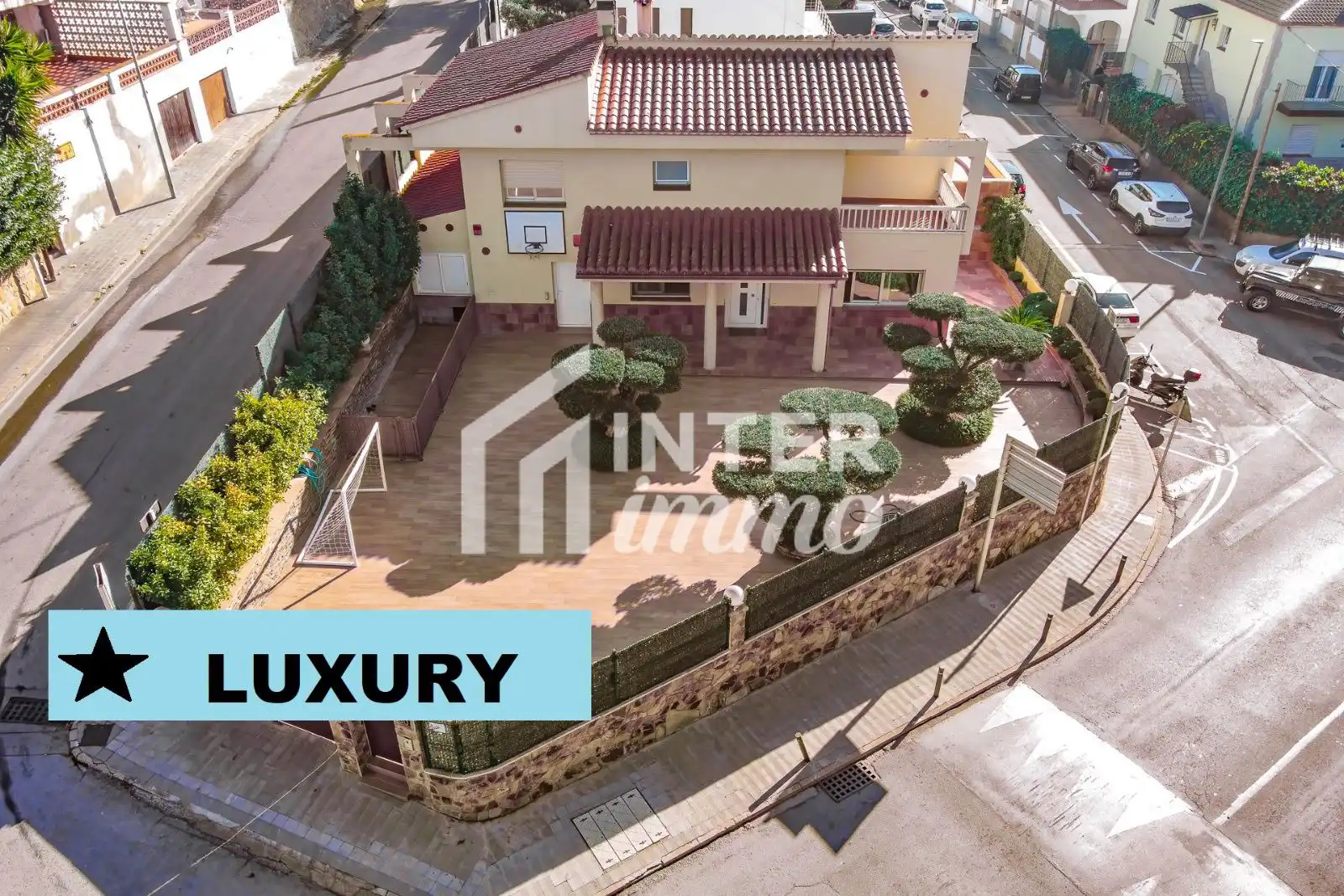 Casa con piscina en venta en Avenida Gran Via Pau Casals 60, imagen 2