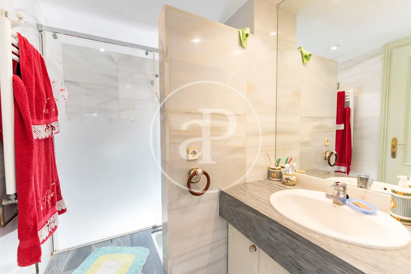 Bathroom of Flat for sale in  Palma de Mallorca  with Air Conditioner, Heating and Private garden
