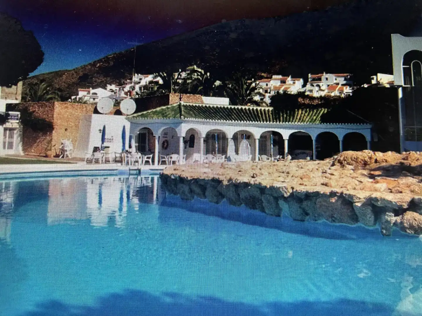 Piscina de Piso en venta en Nerja con Aire acondicionado, Jardín privado y Piscina