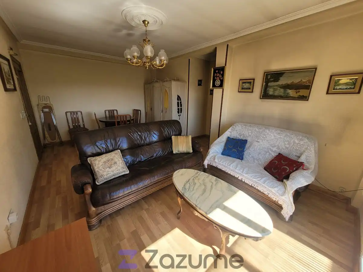 Wohnzimmer von Wohnung zur Miete in Cuéllar mit Heizung, Parkett und Möbliert