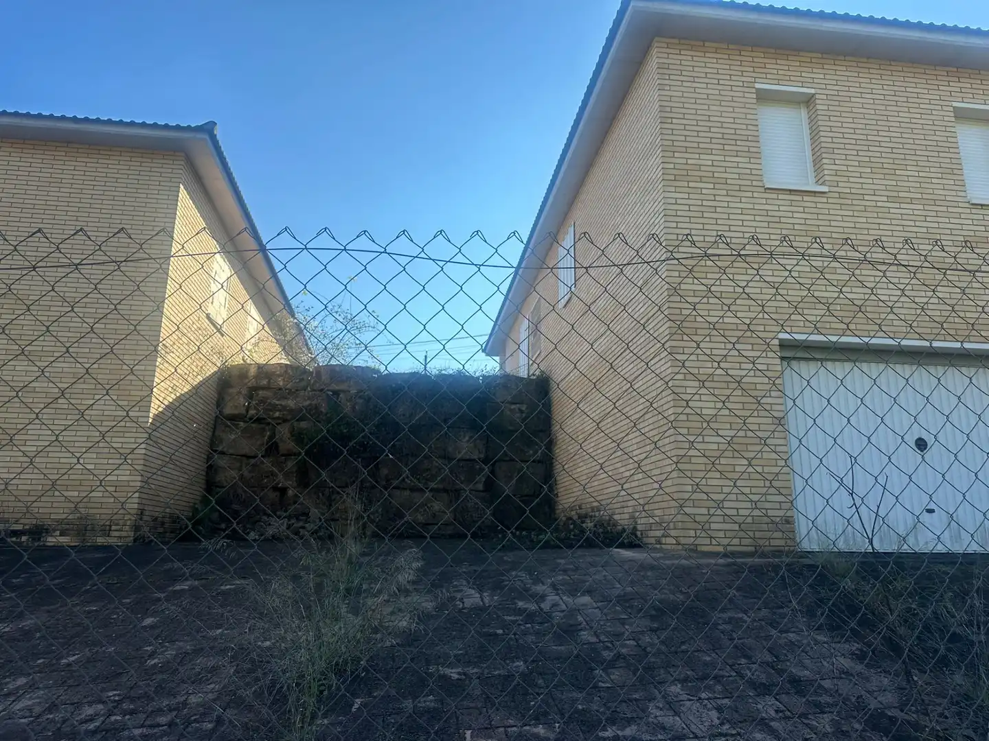 Vista exterior de Casa o xalet en venda en La Torre de Claramunt amb Alarma
