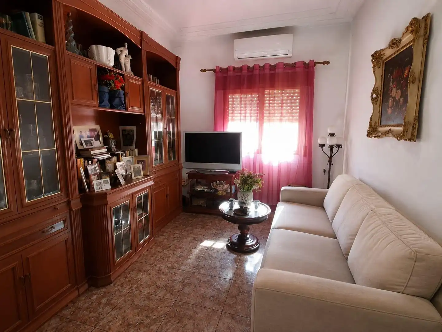 Living room of Houses for sale in Sevilla  with Air Conditioner