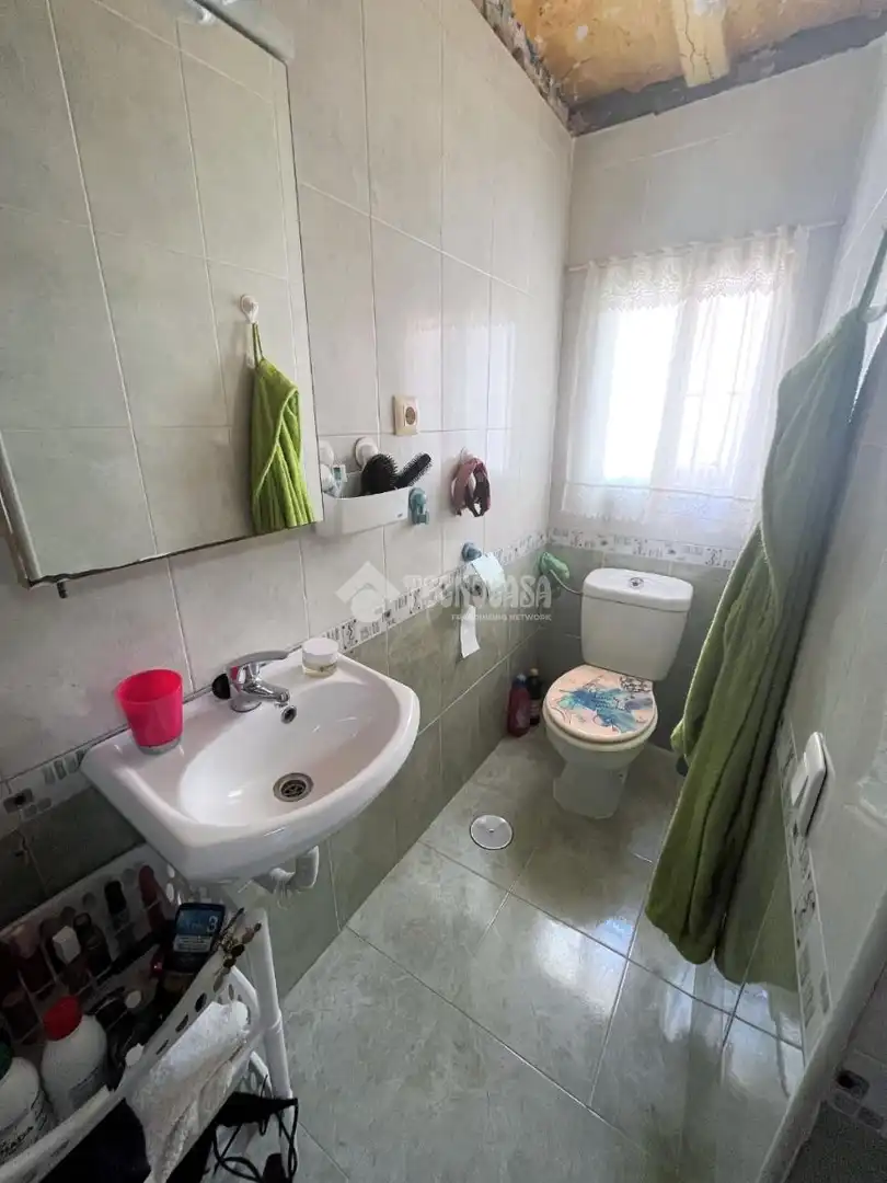 Bathroom of Detached homes for sale in San Fernando  with Terrace