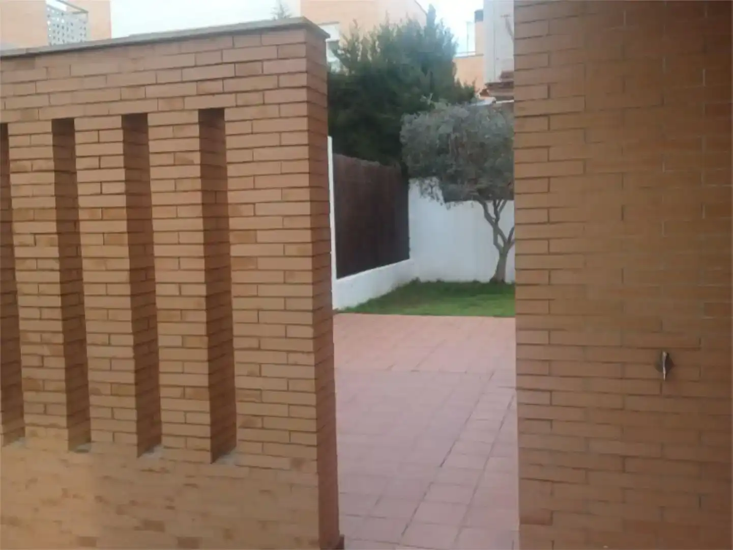 Jardí de Pis en venda en Espartinas amb Aire condicionat, Jardí privat i Traster
