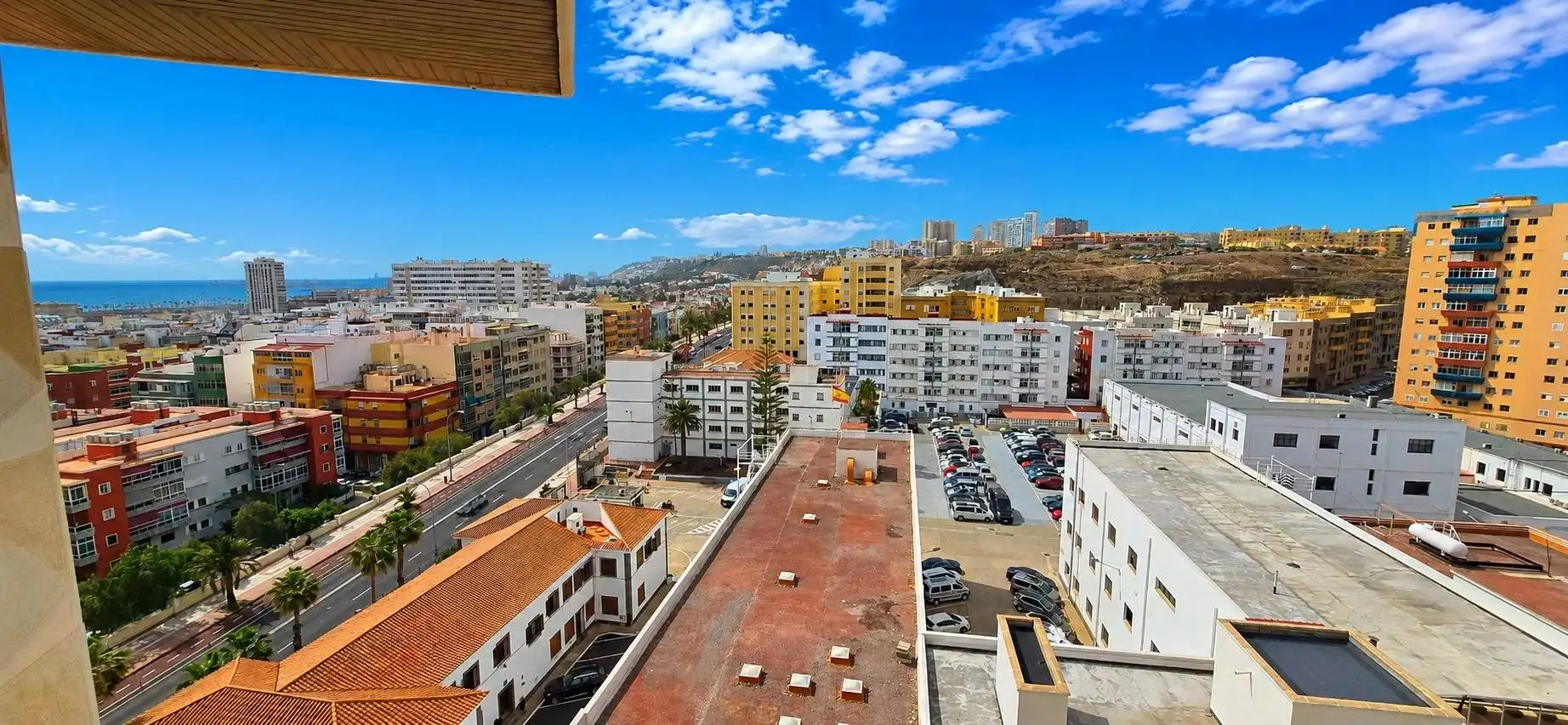 Vista exterior de Piso en venta en Las Palmas de Gran Canaria con Parquet y Terraza