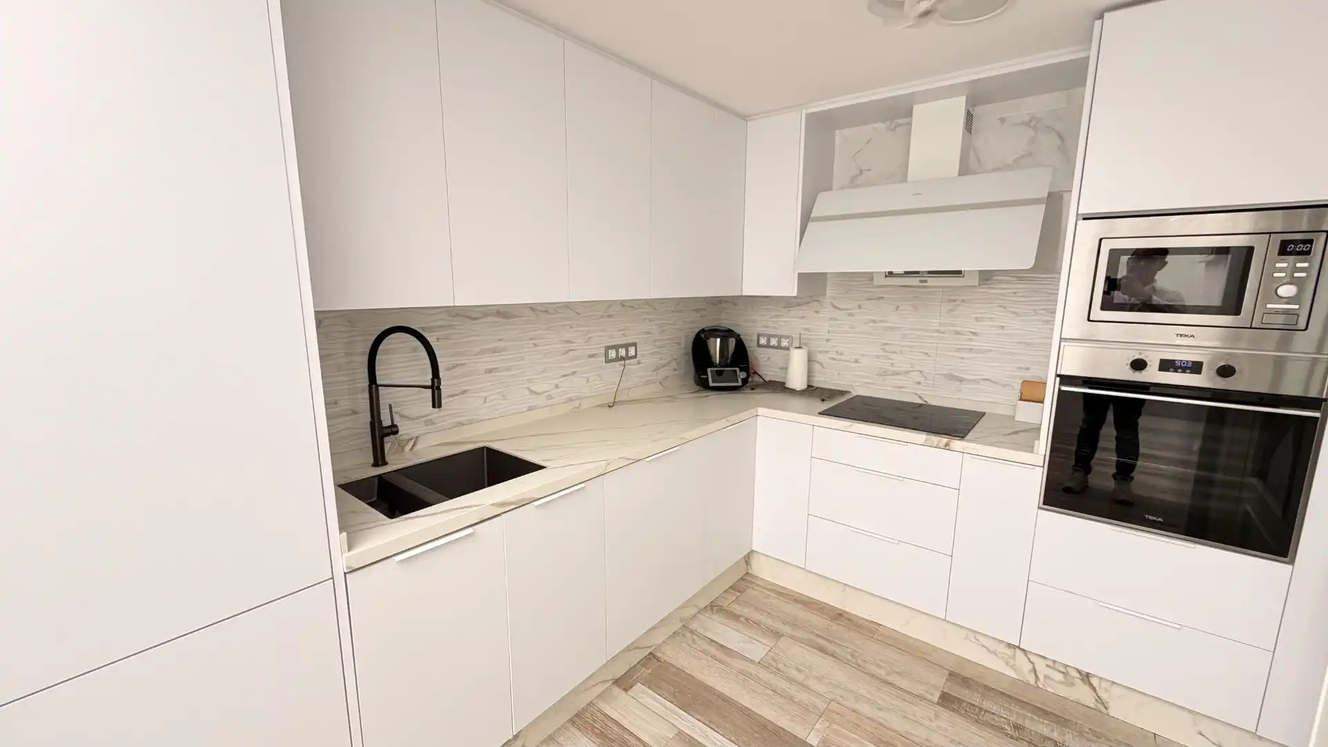 Cocina de Casa o chalet en venta en Santa Pola con Jardín privado, Terraza y Trastero
