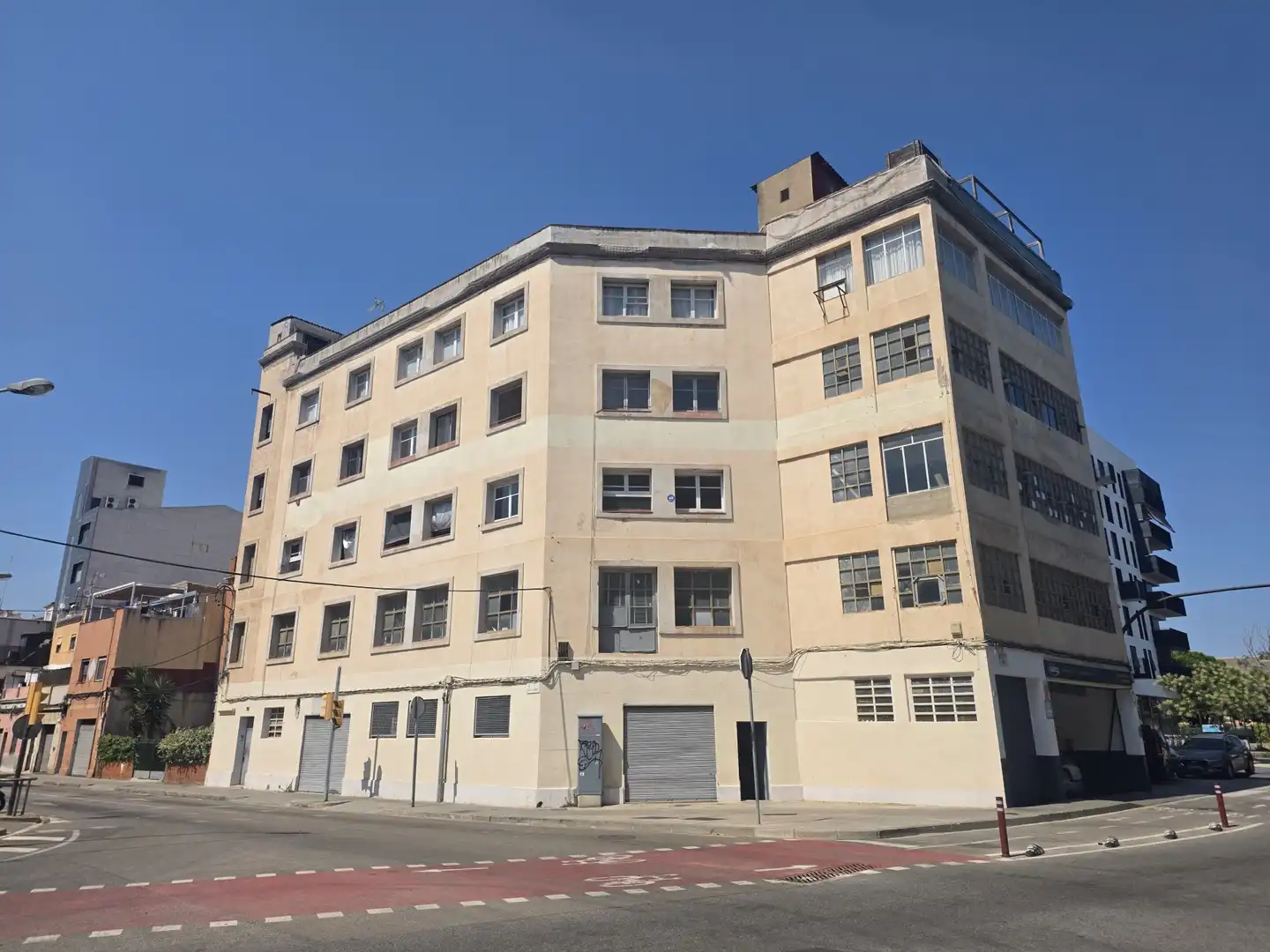 Exterior view of Office for rent in L'Hospitalet de Llobregat