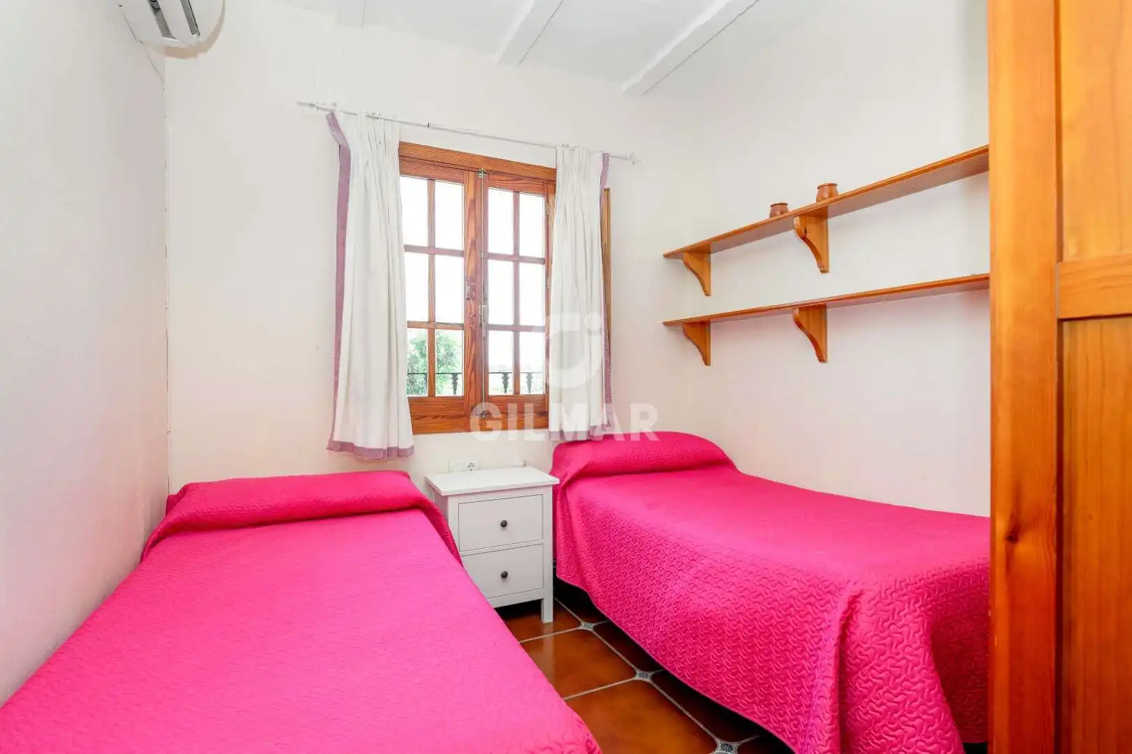Bedroom of Houses for sale in Villamartín  with Heating, Private garden and Swimming Pool