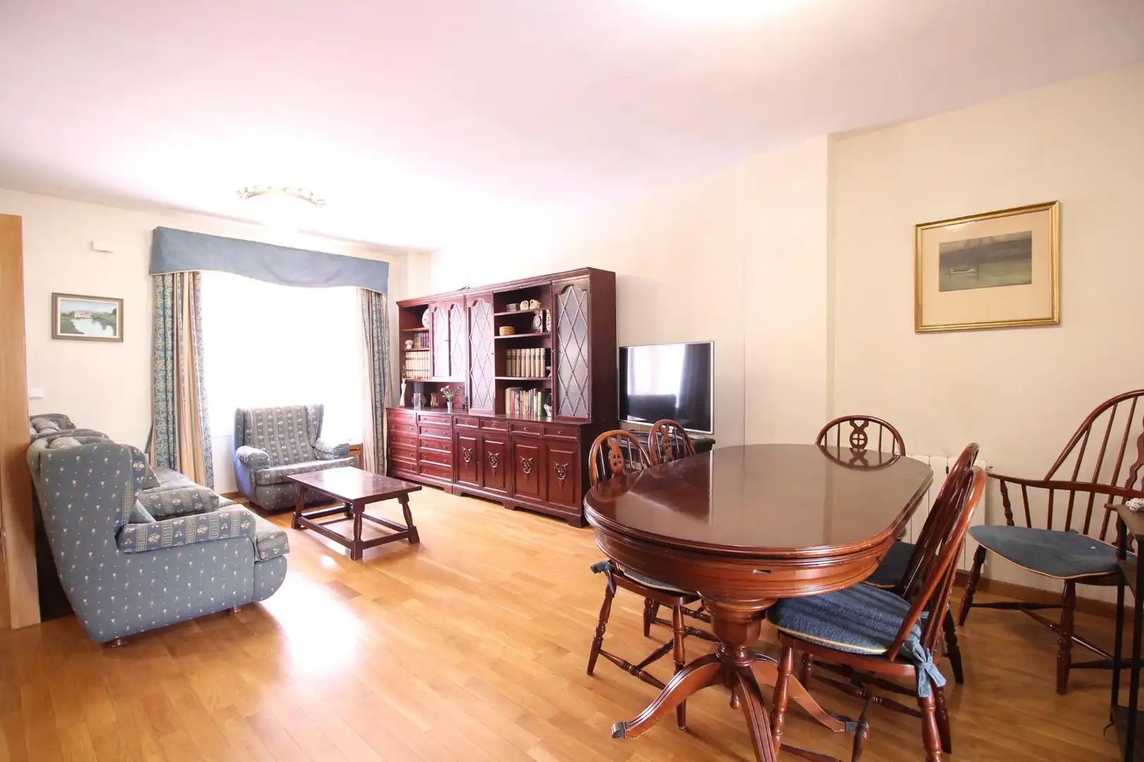 Sala d'estar de Casa adosada en venda en Sagunto / Sagunt amb Aire condicionat, Calefacció i Terrassa