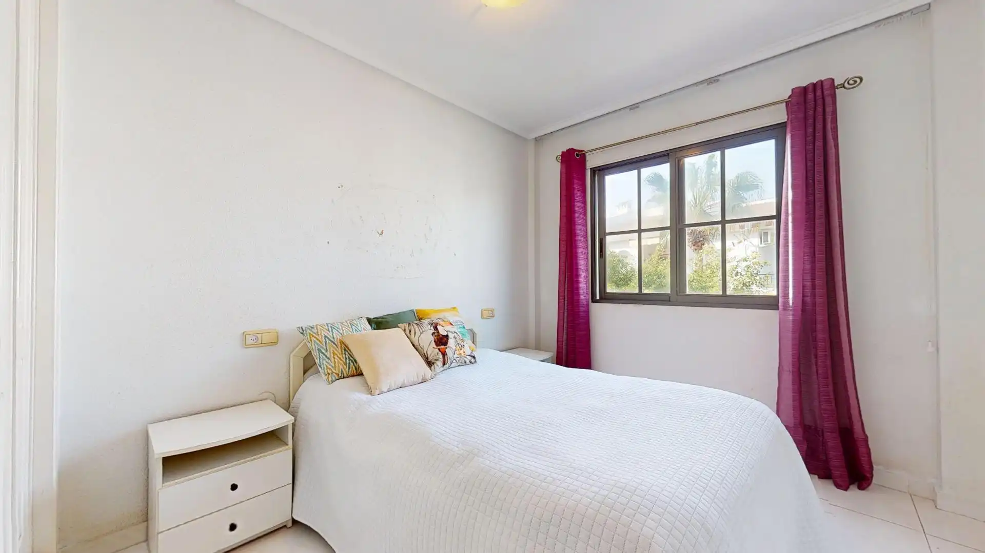 Habitación de Apartamento en venta en Orihuela con Aire acondicionado, Jardín privado y Terraza