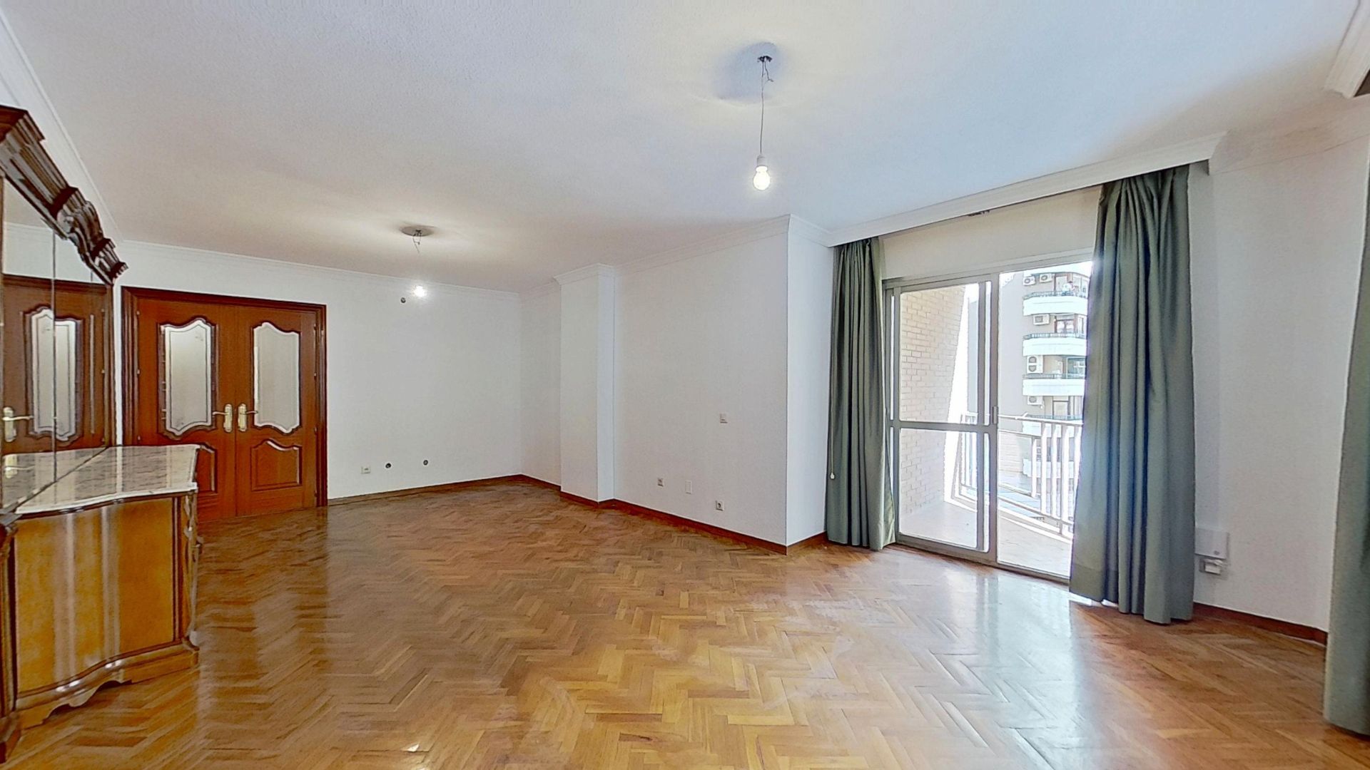 Sala d'estar de Pis en venda en Málaga Capital amb Parquet i Balcó