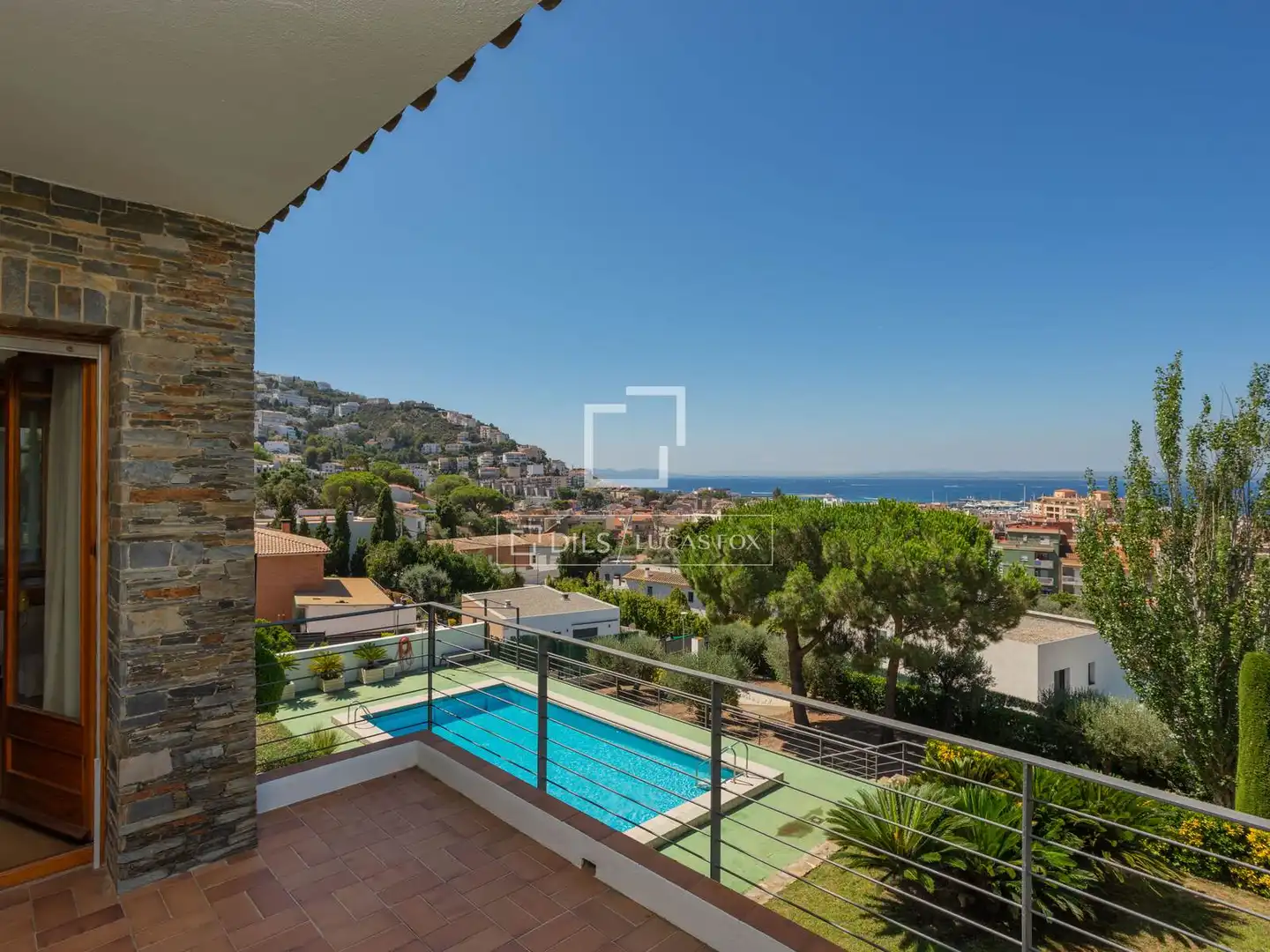 Vista exterior de Casa o xalet en venda en Roses amb Aire condicionat, Calefacció i Jardí privat