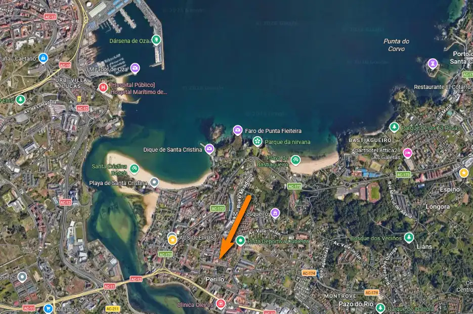 Außenansicht von Wohnung zum Verkauf in Oleiros mit Heizung, Privatgarten und Parkett