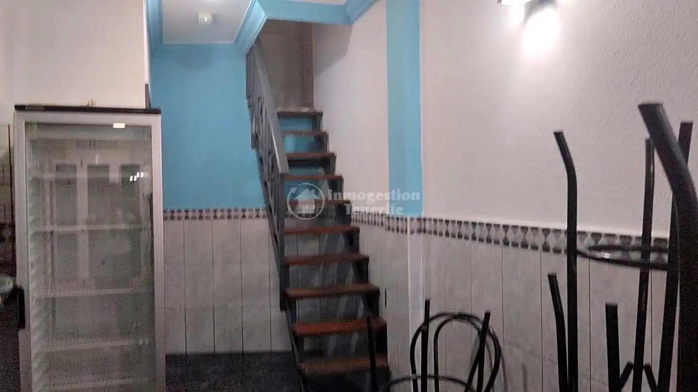 Local de alquiler en Arona con Amueblado