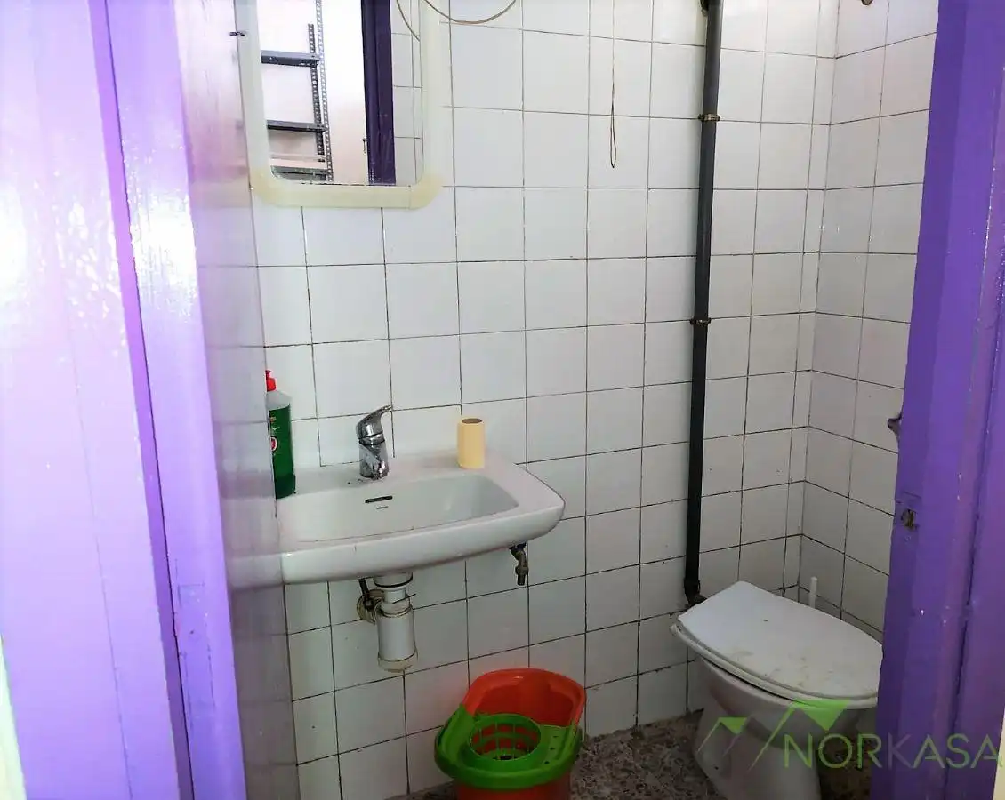 Local commercial à vendre à Poligono de Riano, imagen 6