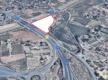 Terreno industrial en venta en Partidas de Alicante