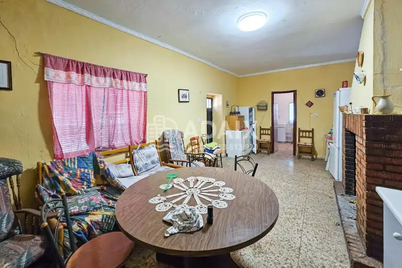 Sala de estar de Casa o chalet en venta en Úbeda con Terraza, Trastero y Balcón