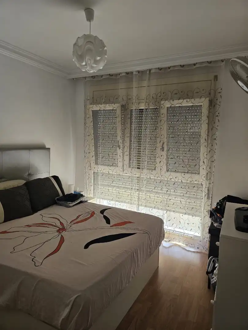 Dormitori de Apartament de lloguer en Guardamar del Segura amb Aire condicionat, Calefacció i Moblat