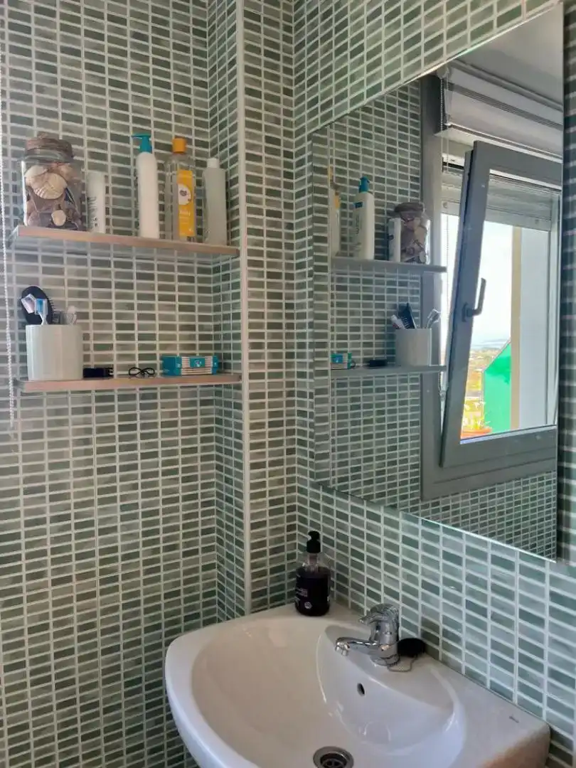 Bathroom of Flat for rent in Barreiros, Lugo