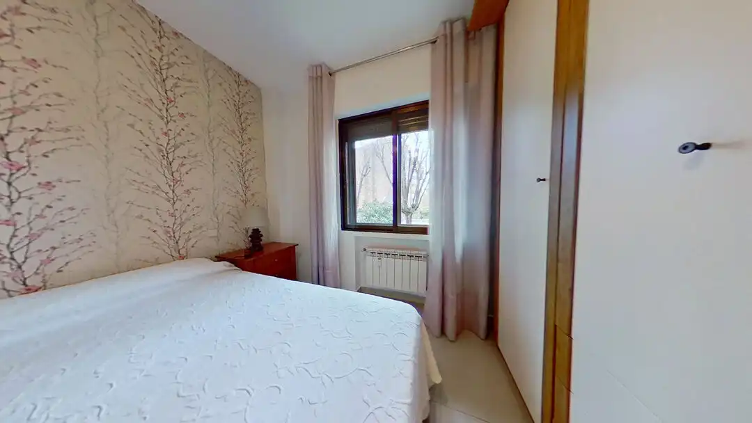 Bedroom of Flat for rent in Madrid  with Heating and Swimming Pool
