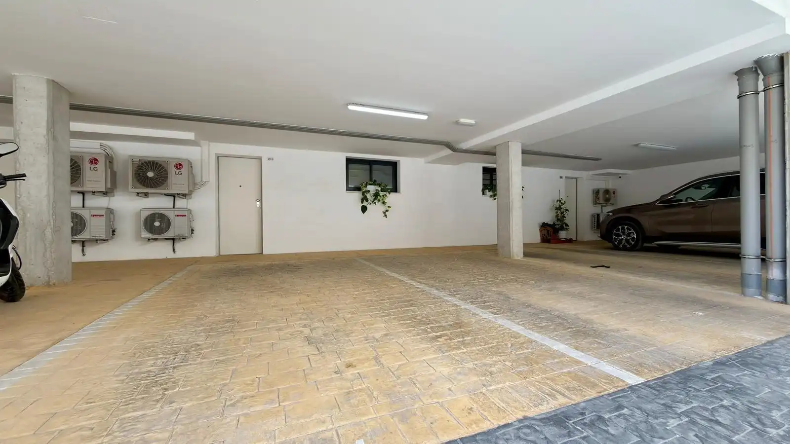 Parkplatz von Maisonette zum Verkauf in Finestrat mit Klimaanlage, Heizung und Privatgarten