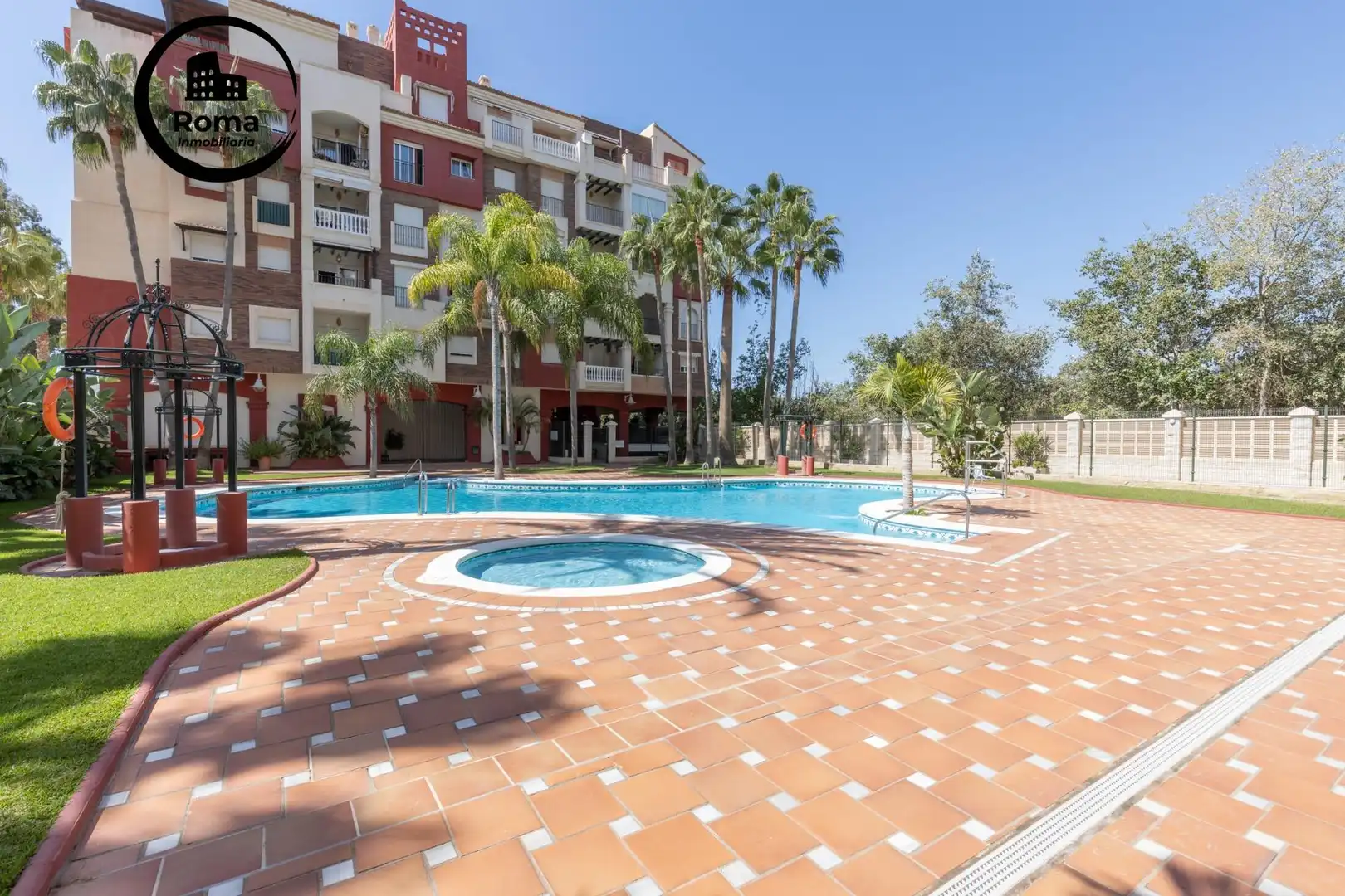 Piso con piscina en venta en Playa de Granada, imagen 46