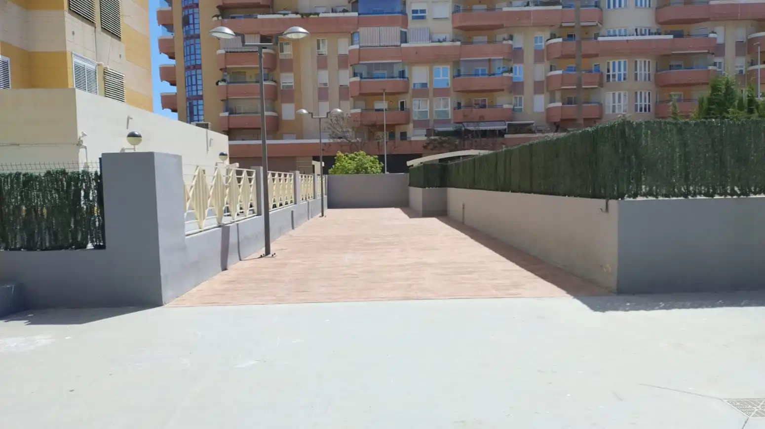 Aparcament de Pis en venda en Málaga amb Aire condicionat, Jardí privat i Terrassa