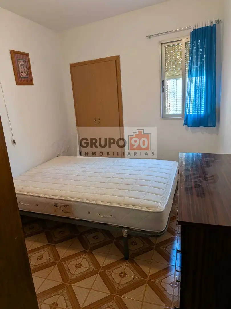 Habitación de Casa adosada en venta en Requena con Terraza
