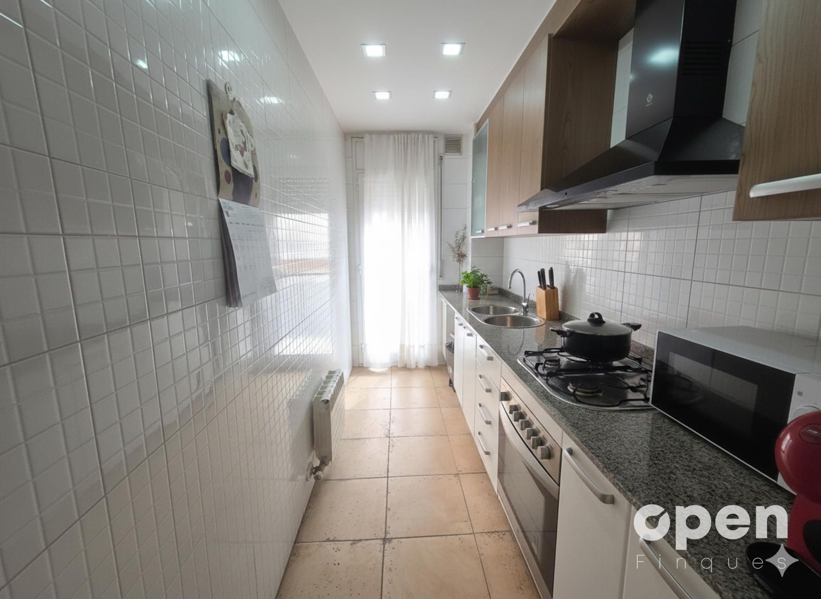Kitchen of Flat for sale in Terrassa  with Heating and Terrace